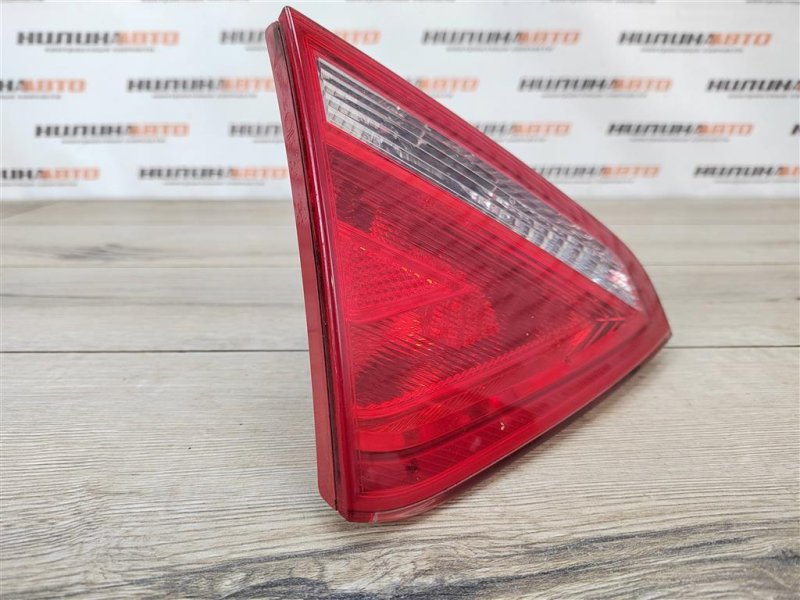 Фонарь в крышку багажника, 1500 рублей, Москва