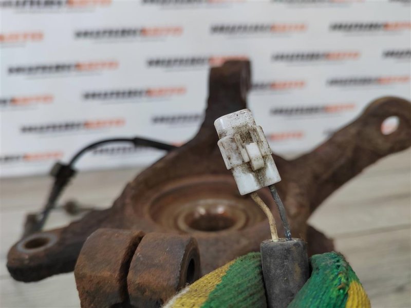 Кулак поворотный, 2000 рублей, Москва