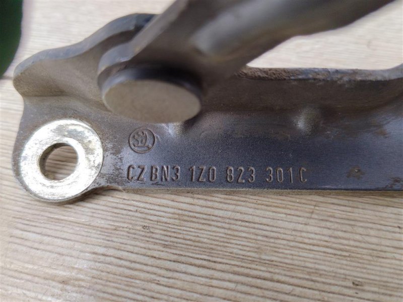 Петля капота, 550 рублей, Москва