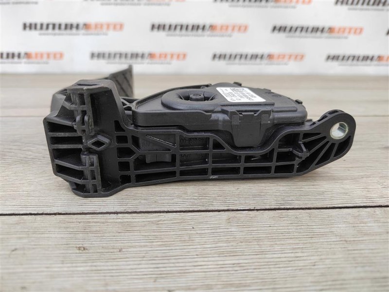 Педаль газа, 500 рублей, Москва