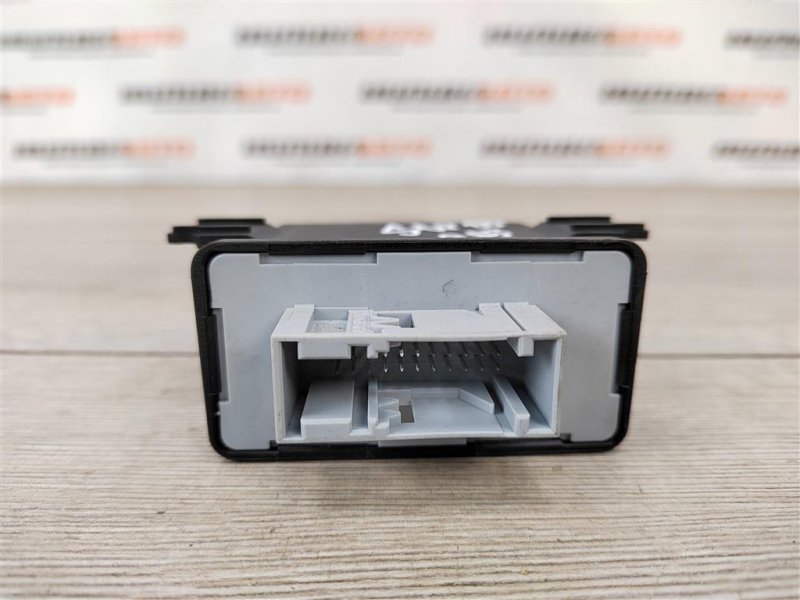 Блок управления фарами, 500 рублей, Москва