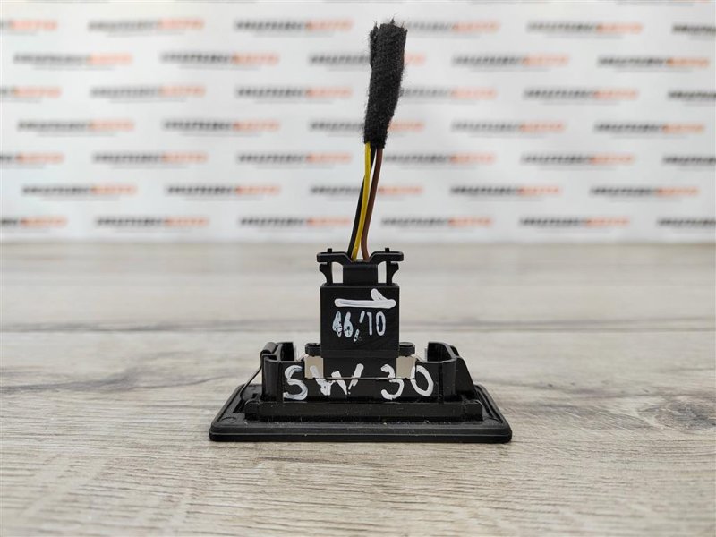 Фонарь подсветки номера, 400 рублей, Москва