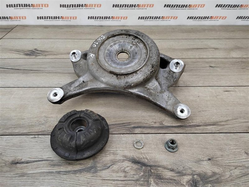 Опорный кронштейн амортизатора, 1000 рублей, Москва