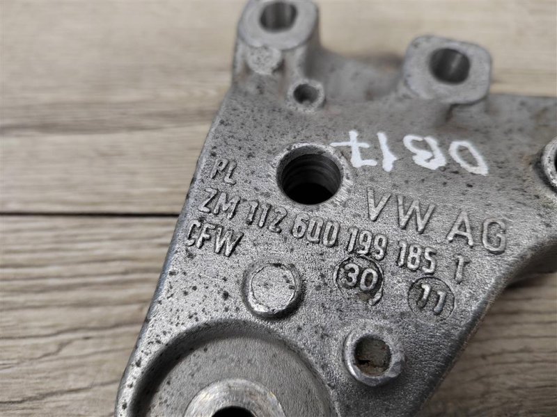 Кронштейн двигателя, 150 рублей, Москва