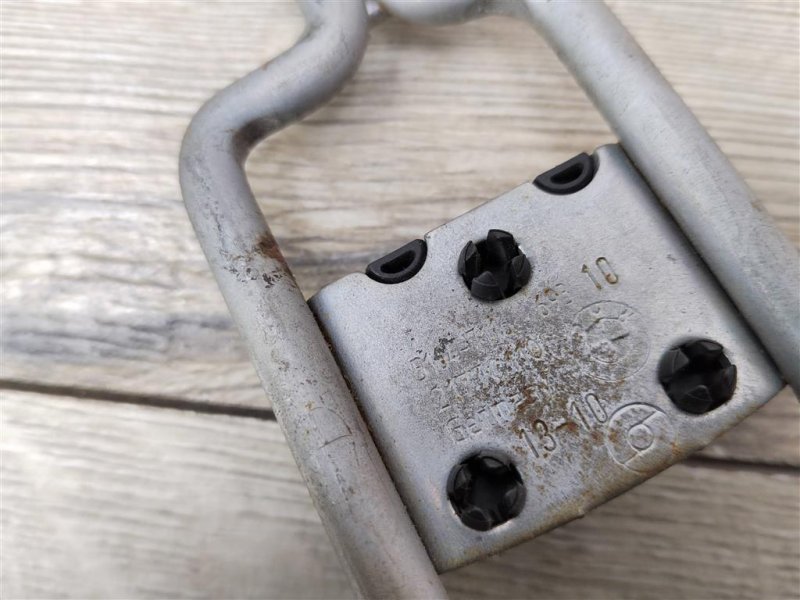 Кронштейн замка капота, 400 рублей, Москва