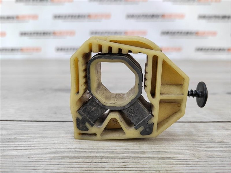 Крепление радиатора, 300 рублей, Москва