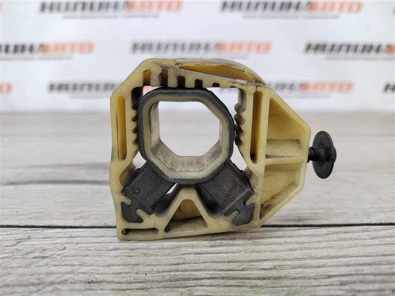 Крепление радиатора, 300 рублей, Москва