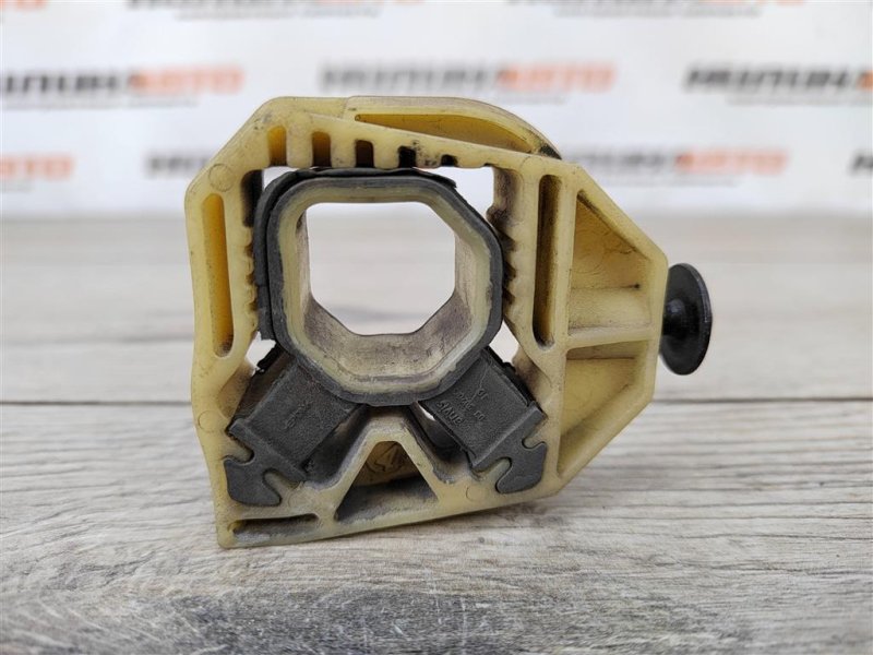 Крепление радиатора, 300 рублей, Москва