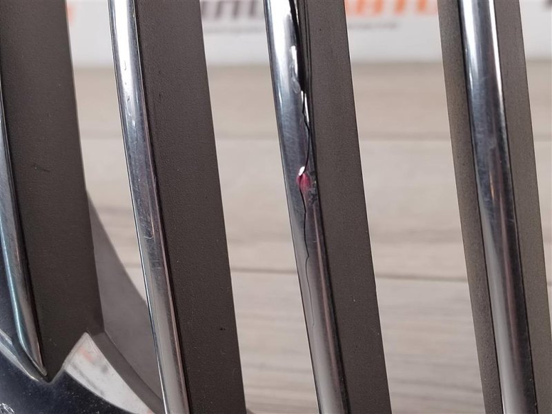 Решетка радиатора, 500 рублей, Москва