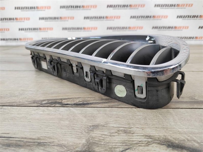 Решетка радиатора, 500 рублей, Москва