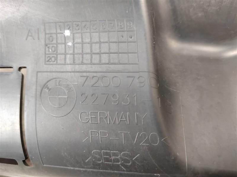 Дефлектор радиатора, 2000 рублей, Москва