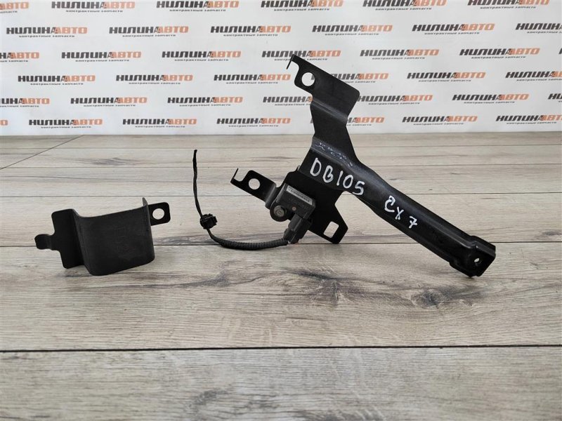 Кронштейн замка капота, 700 рублей, Москва