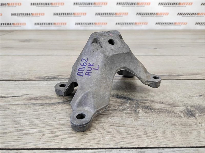 Кронштейн двигателя, 450 рублей, Москва