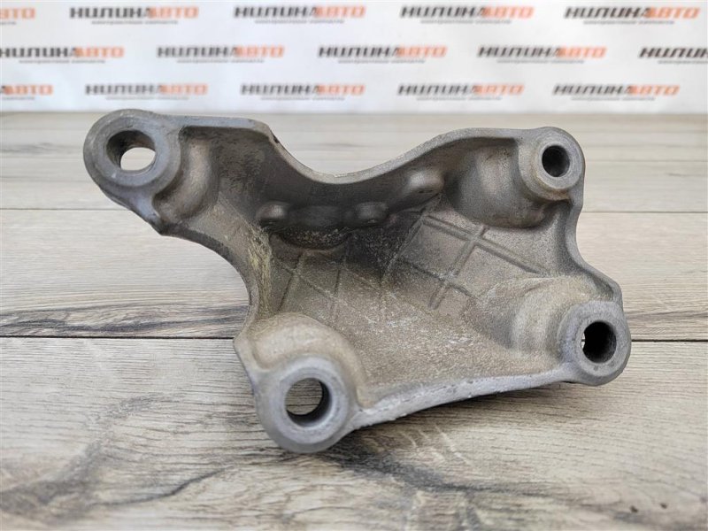 Кронштейн двигателя, 300 рублей, Москва