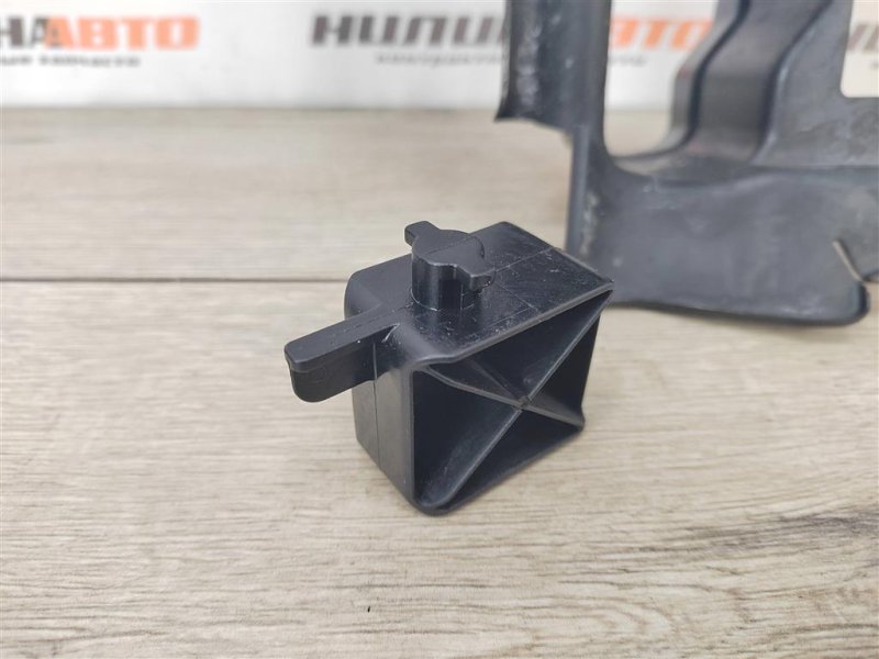 Дефлектор радиатора, 800 рублей, Москва