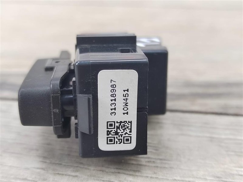 Кнопка центрального замка, 400 рублей, Москва