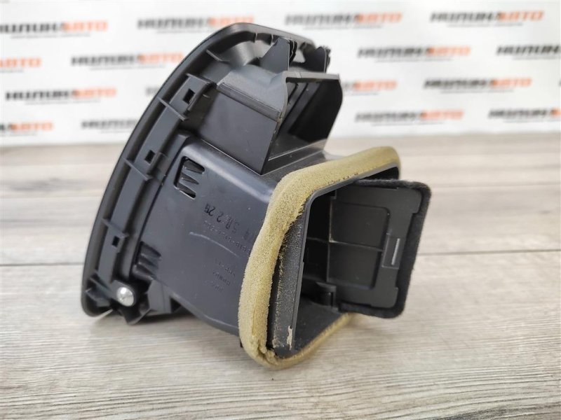 Дефлектор в торпедо, 1000 рублей, Москва