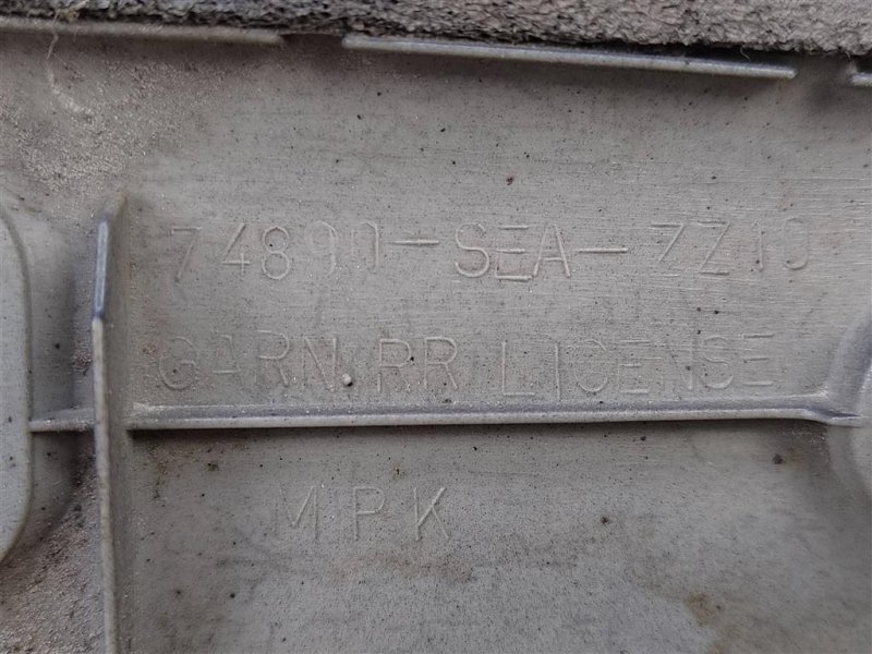 Накладка крышки багажника, 1100 рублей, Москва