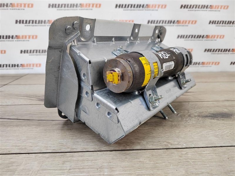 Подушка безопасности в торпедо, 1800 рублей, Москва