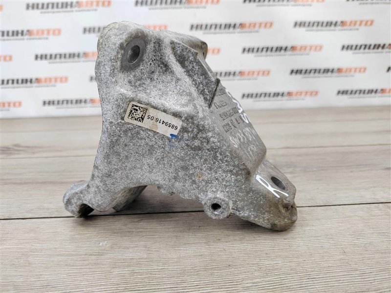 Кронштейн двигателя, 2000 рублей, Москва