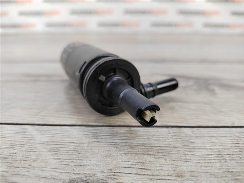 Насос омывателя фар, 1000 рублей, Москва