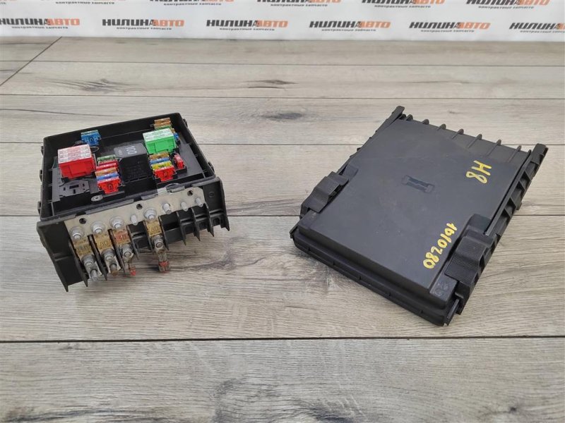 Блок предохранителей под капот, 2000 рублей, Москва