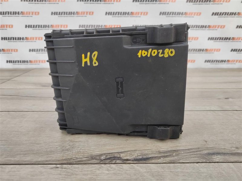 Блок предохранителей под капот, 2000 рублей, Москва