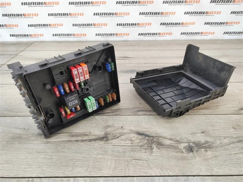 Блок предохранителей под капот, 2000 рублей, Москва