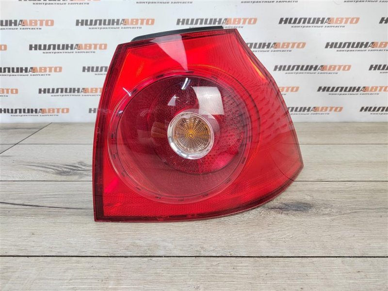 Фонарь в крыло, 1300 рублей, Москва