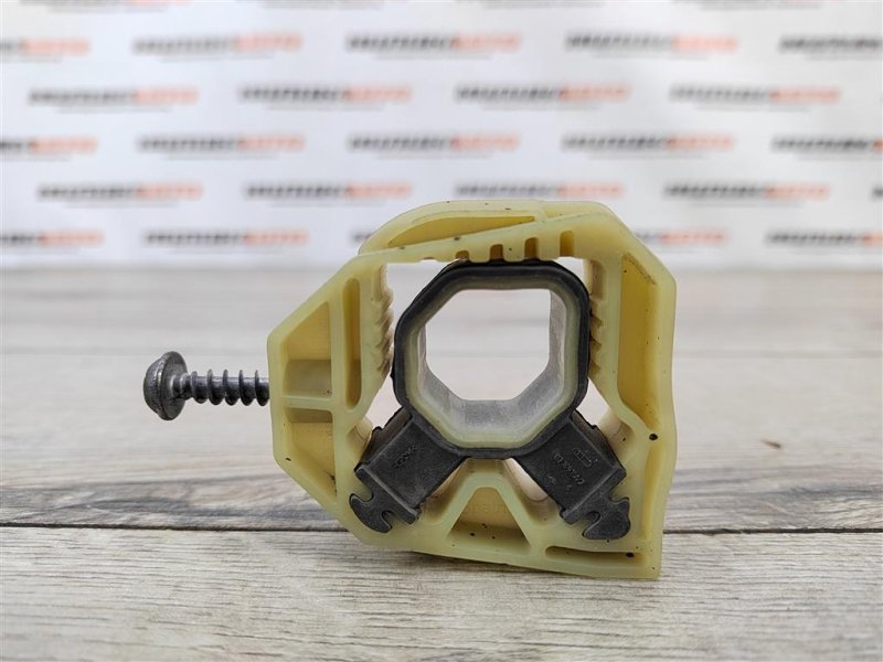 Крепление радиатора, 500 рублей, Москва