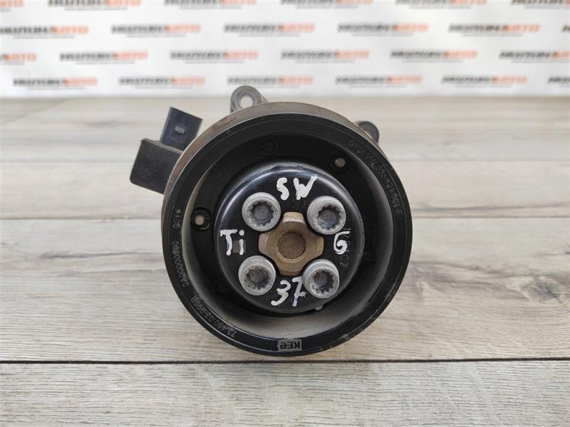 Помпа, 3000 рублей, Москва