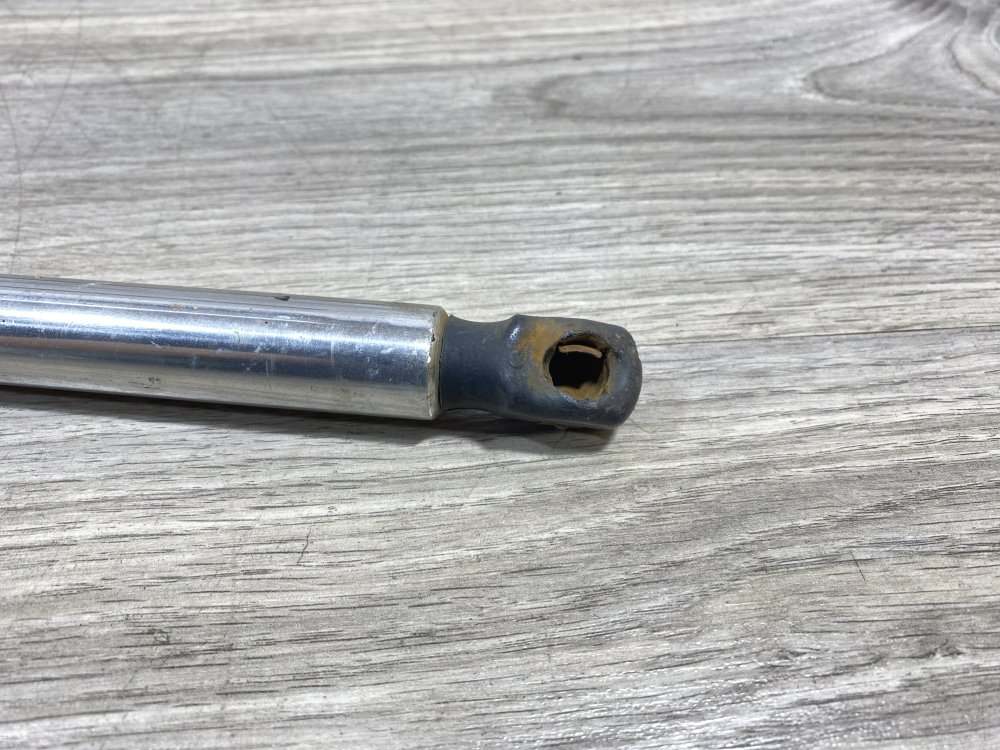 Амортизатор крышки багажника, 500 рублей, Севастополь