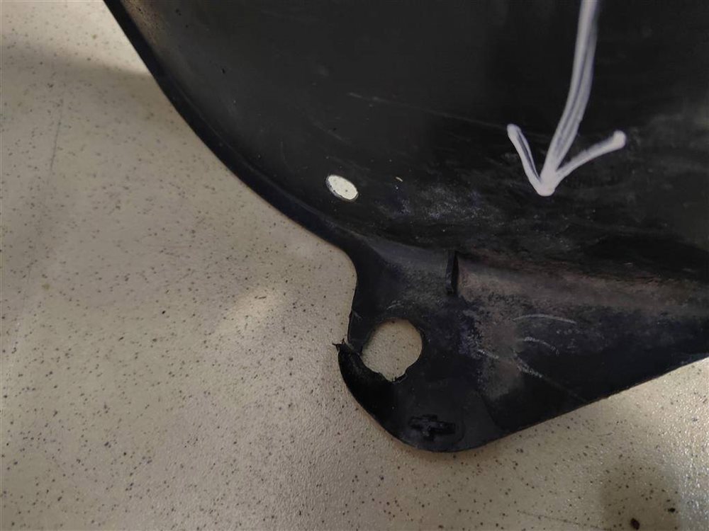 Подкрылок, 500 рублей, Москва