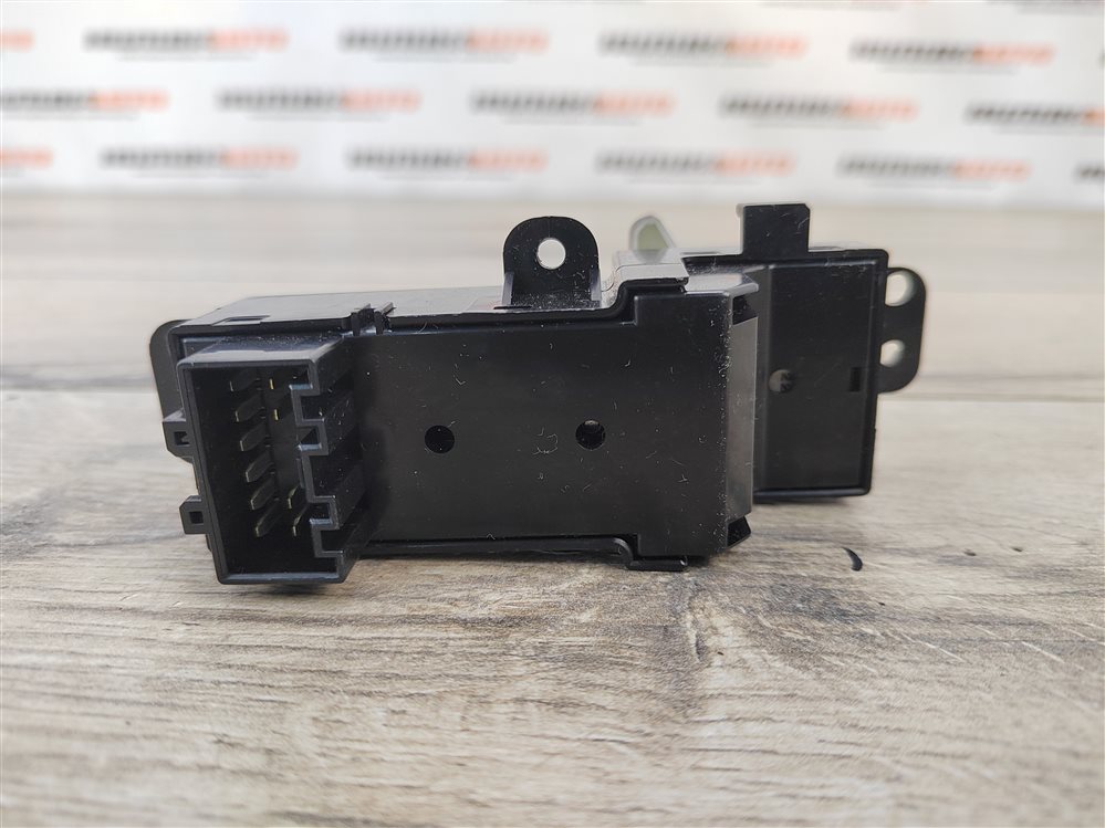 Кнопка обогрева сидений, 1000 рублей, Москва