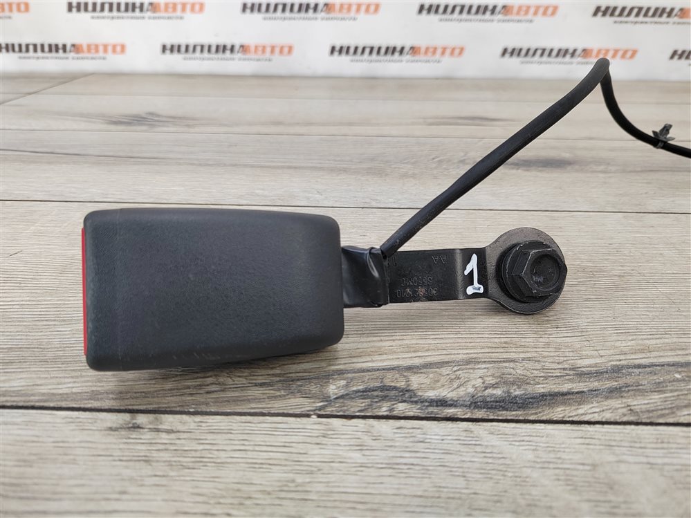 Замок ремня безопасности, 500 рублей, Москва