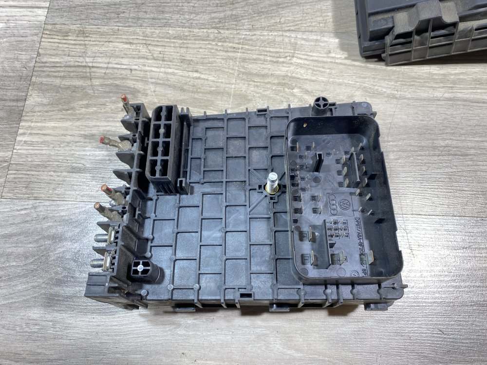 Блок предохранителей под капот, 1000 рублей, Севастополь