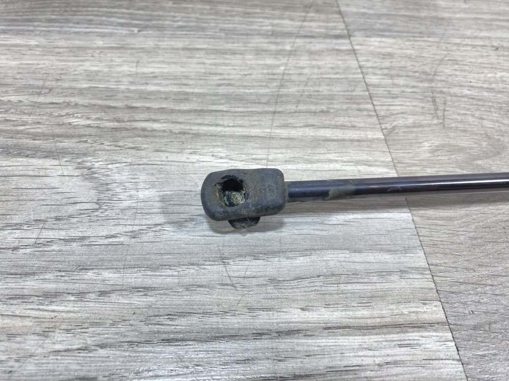 Амортизатор капота, 1000 рублей, Севастополь