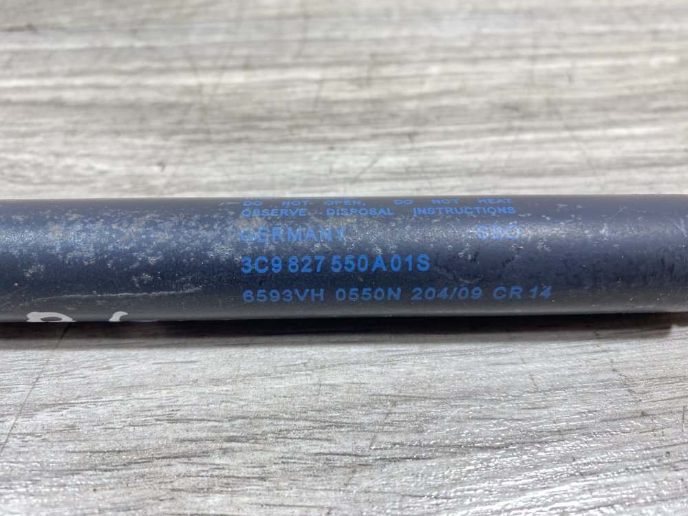 Амортизатор крышки багажника, 900 рублей, Севастополь