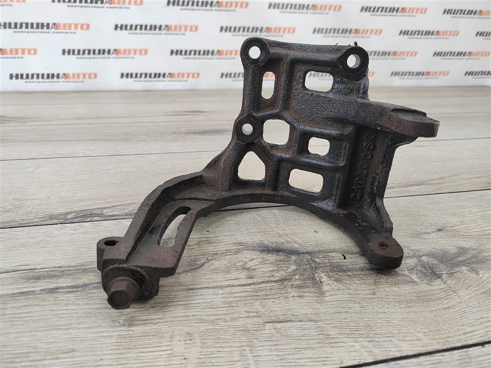 Кронштейн компрессора кондиционера, 900 рублей, Москва