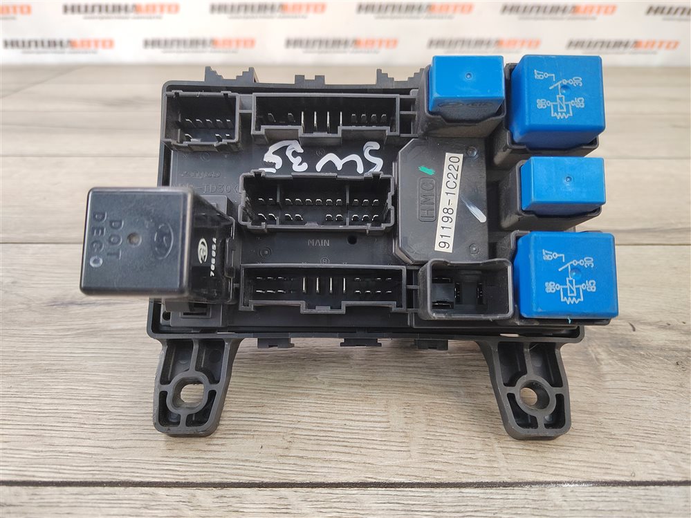 Блок предохранителей салон, 1800 рублей, Москва