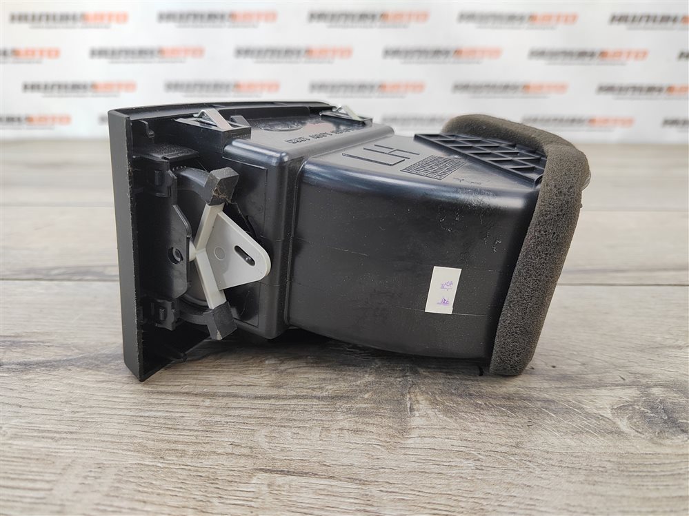 Дефлектор в торпедо, 600 рублей, Москва