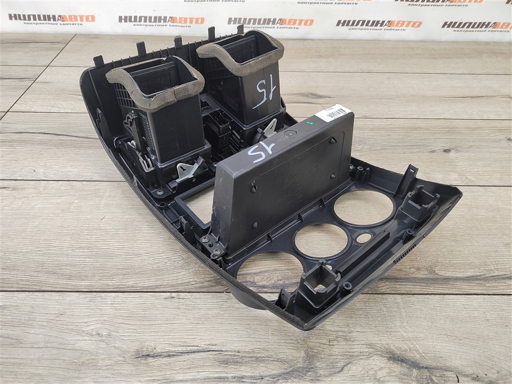 Дефлектор в торпедо центральный, 1500 рублей, Москва