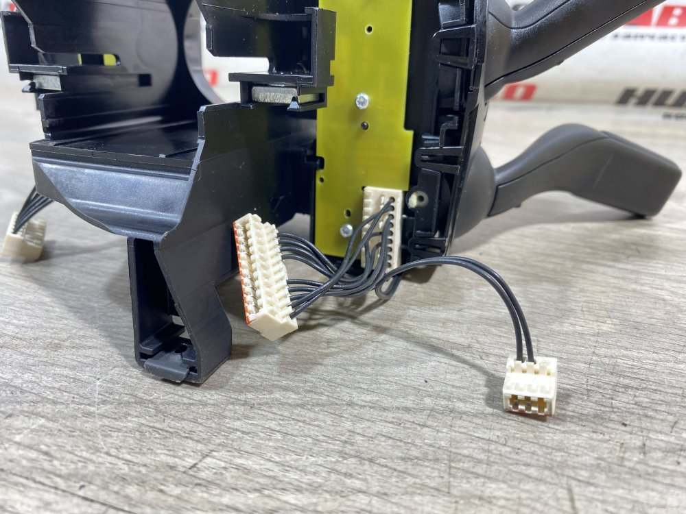 Подрулевой переключатель, 3000 рублей, Севастополь