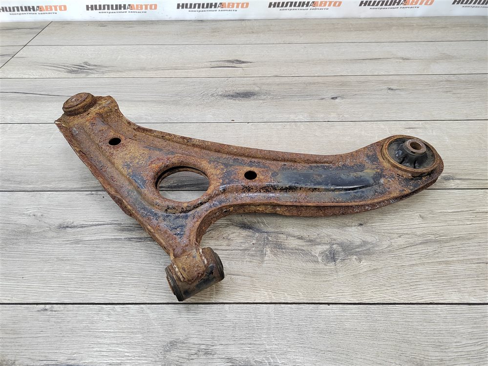 Рычаг передний нижний, 1500 рублей, Москва