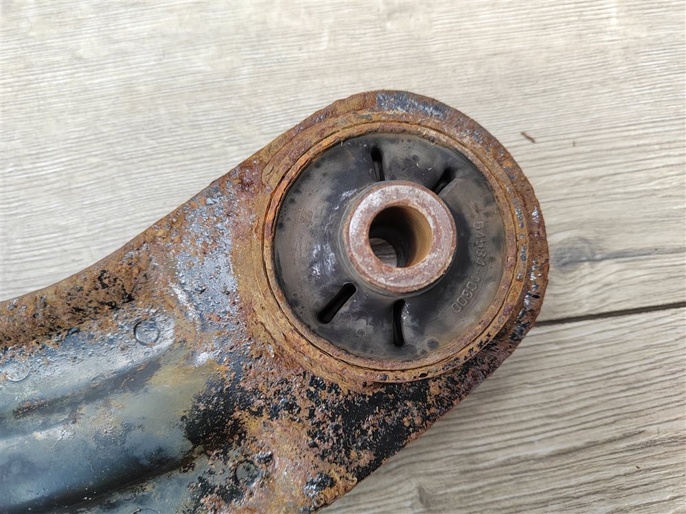 Рычаг передний нижний, 1500 рублей, Москва