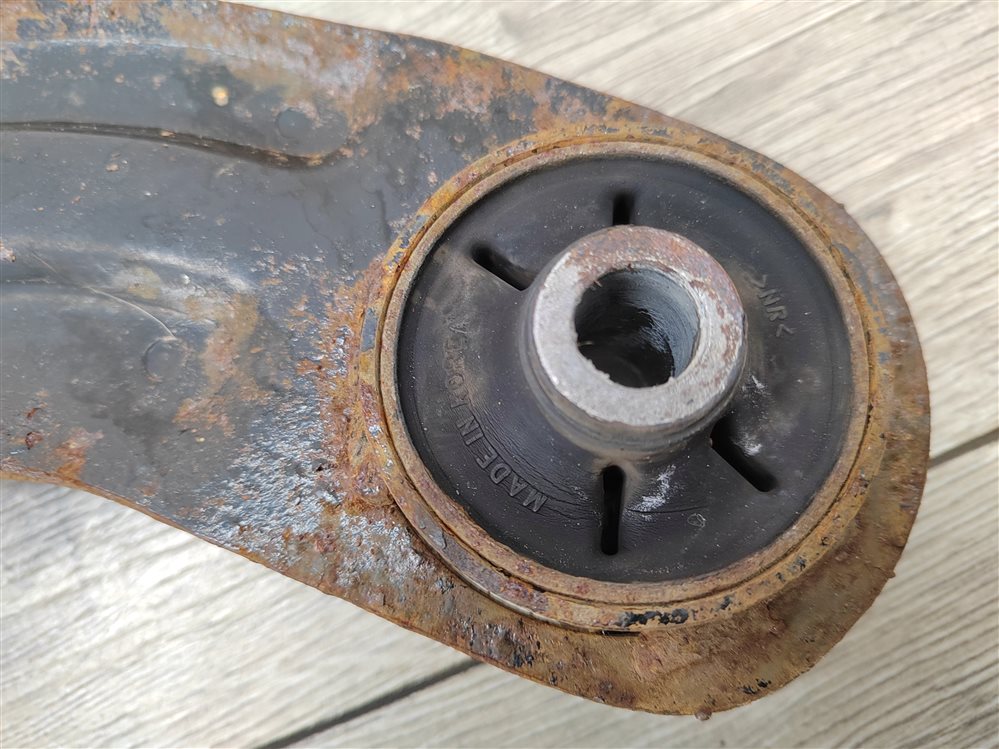 Рычаг передний нижний, 1500 рублей, Москва