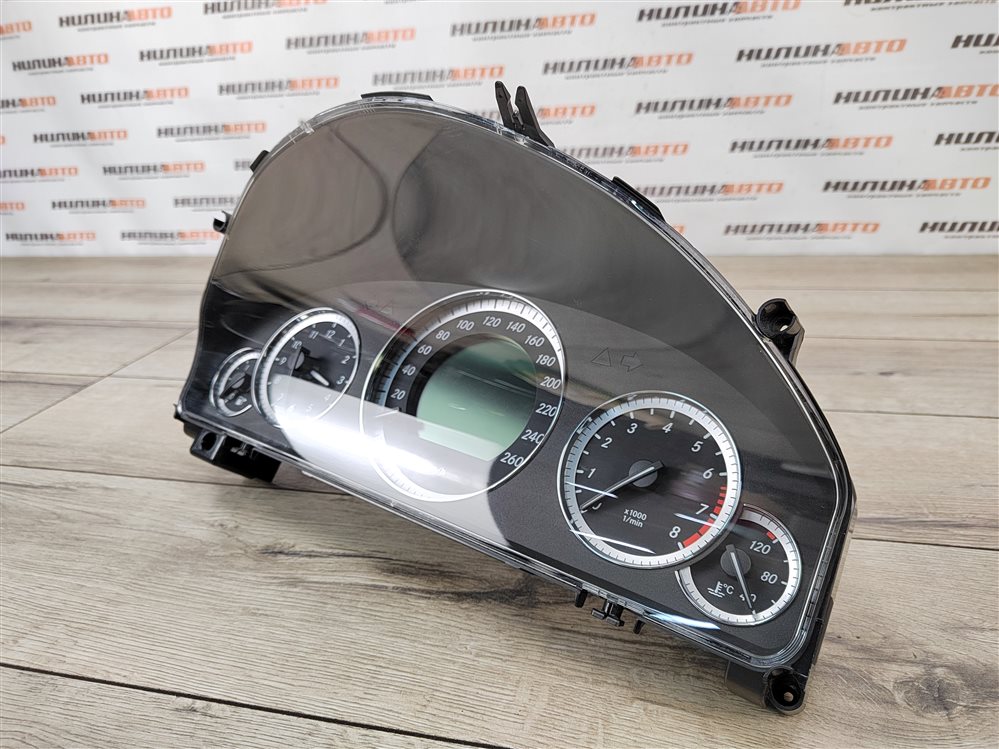 Панель приборов, 2500 рублей, Москва