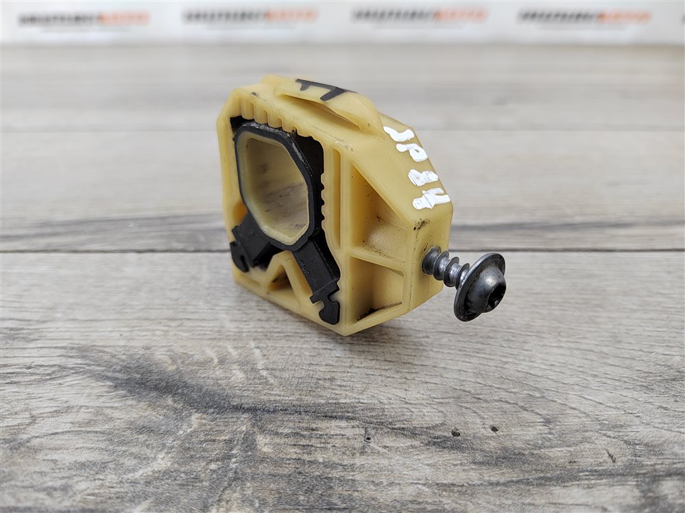 Крепление радиатора, 300 рублей, Москва