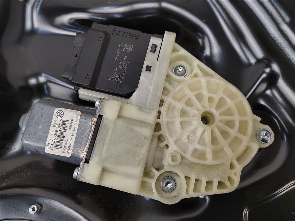 Стеклоподъемник, 2000 рублей, Москва