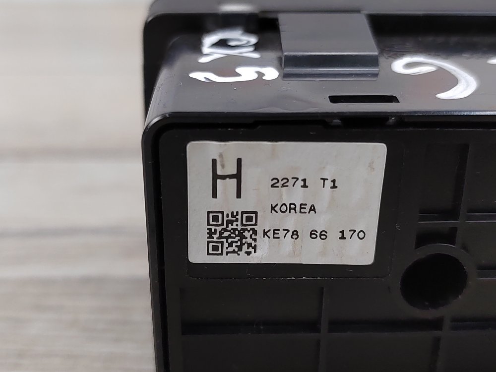 Кнопка, 1000 рублей, Москва